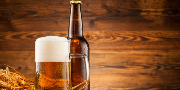 Por que a garrafa de cerveja é tradicionalmente marrom?